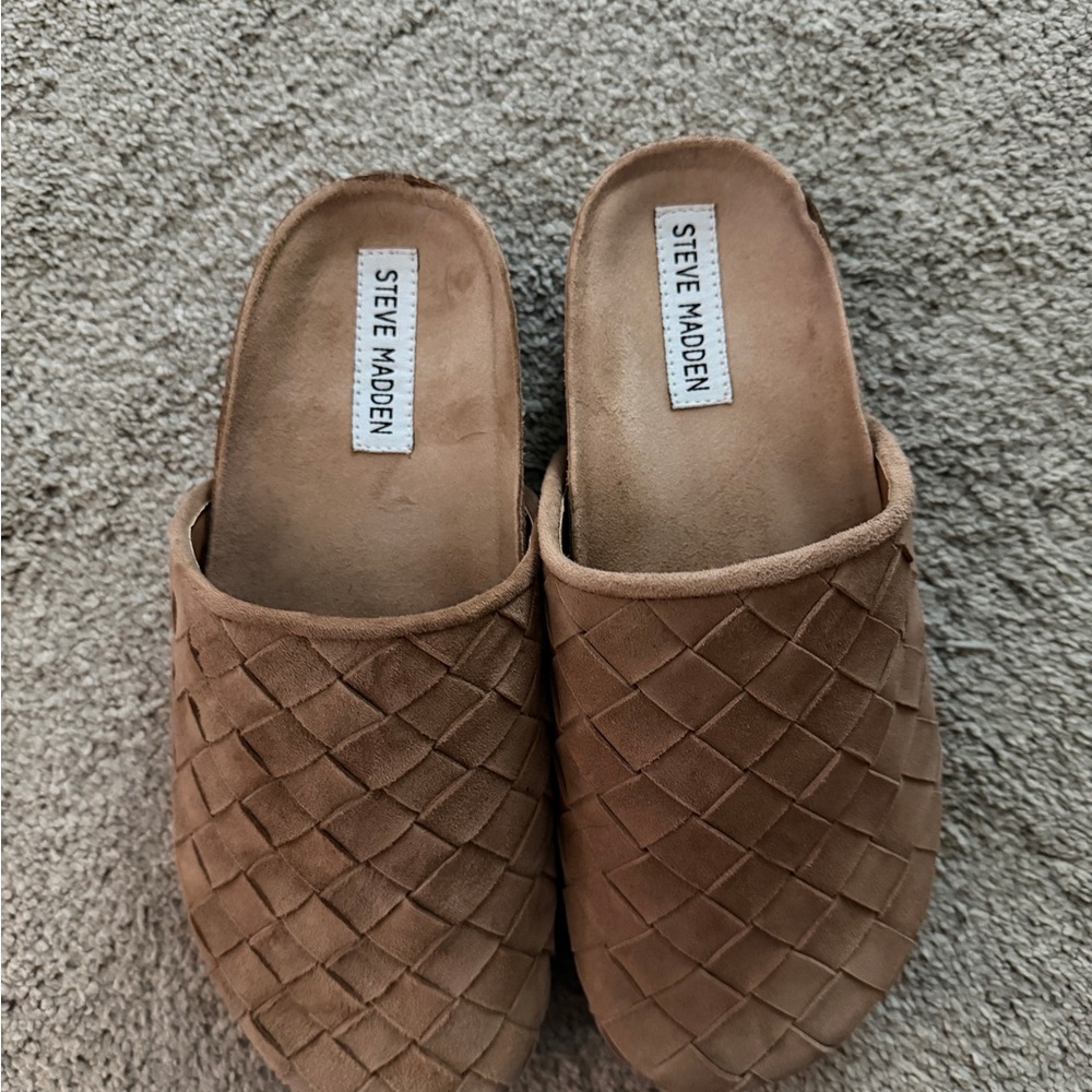Steve Madden Tan Slip-On Loafers
